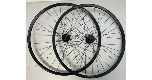31090