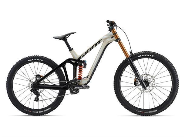 Giant 24 Glory Advanced  M F: 203  R:200