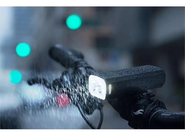 Giant Lys Recon HL 1800 1800 Lumens / Garmin tilkobling via Ant+